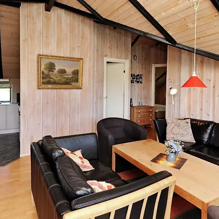 Three-bedroom Holiday In Borkop 15